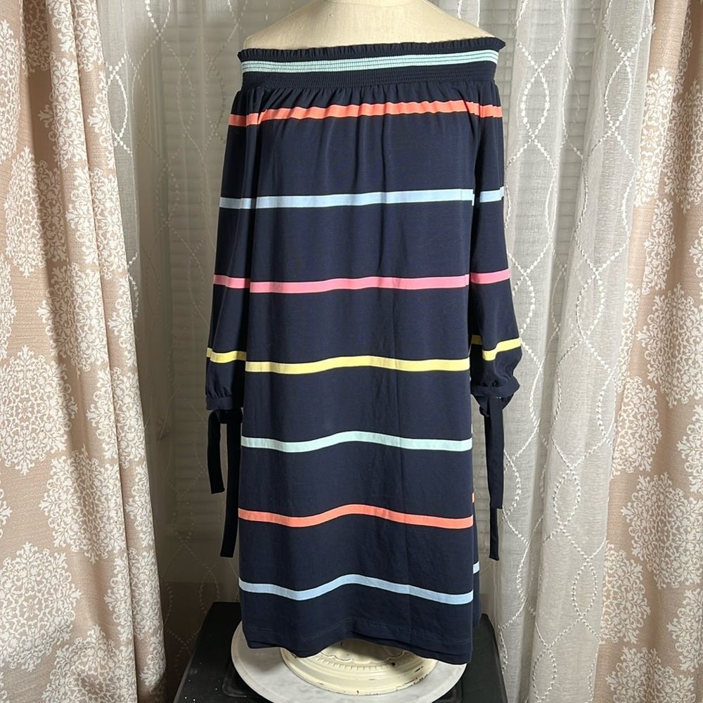 Tommy Hilfiger women’s Off The Shoulder dress NWT size large 🌸